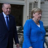 Angela Merkel a poursuivi samedi sa tournée d'adieux. Elle était reçue à Istanbul par le président turc Recep Tayyip Erdogan.